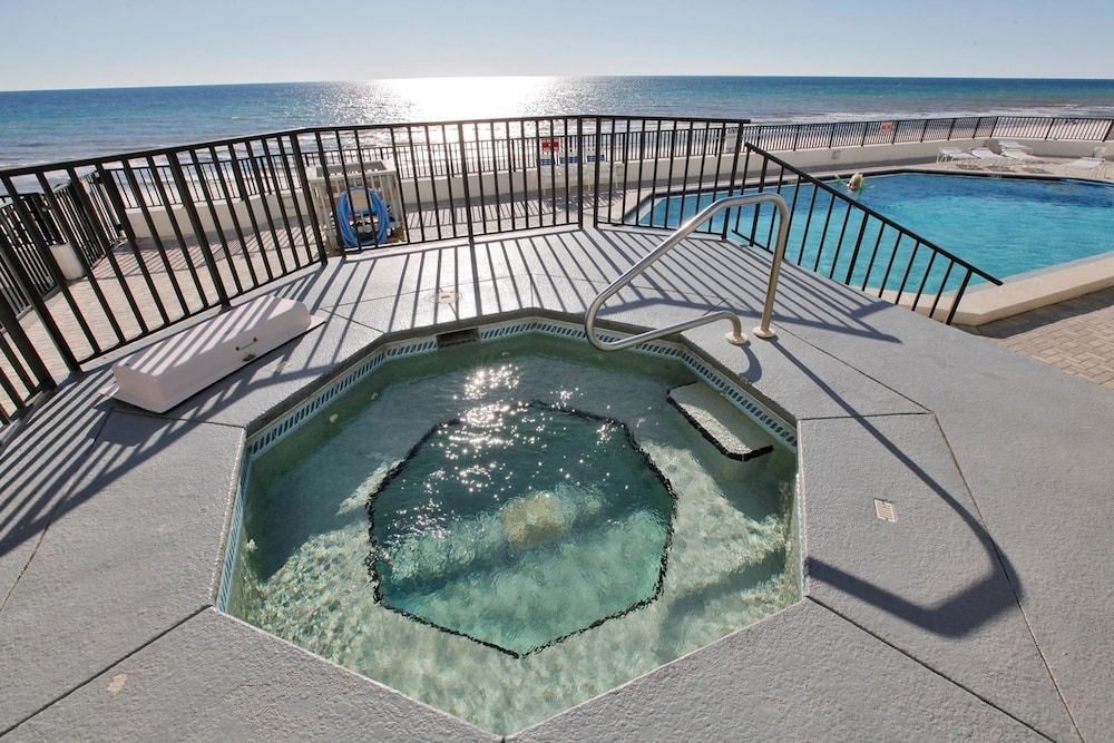AquaVista Beach Resort by Panhandle Getaways