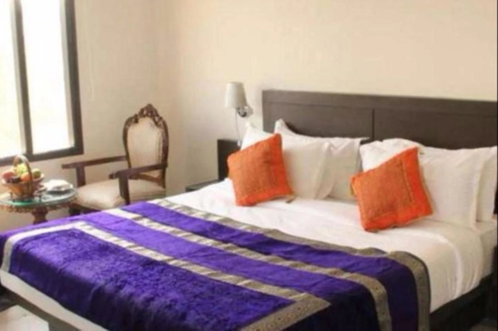 OYO 9237 Hotel Mumtaz Mahal