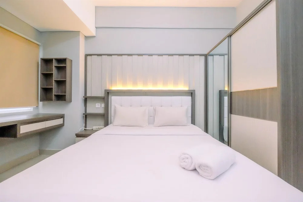 Modern Look Studio Lrt City Sentul - Royal Sentul Park Apartment