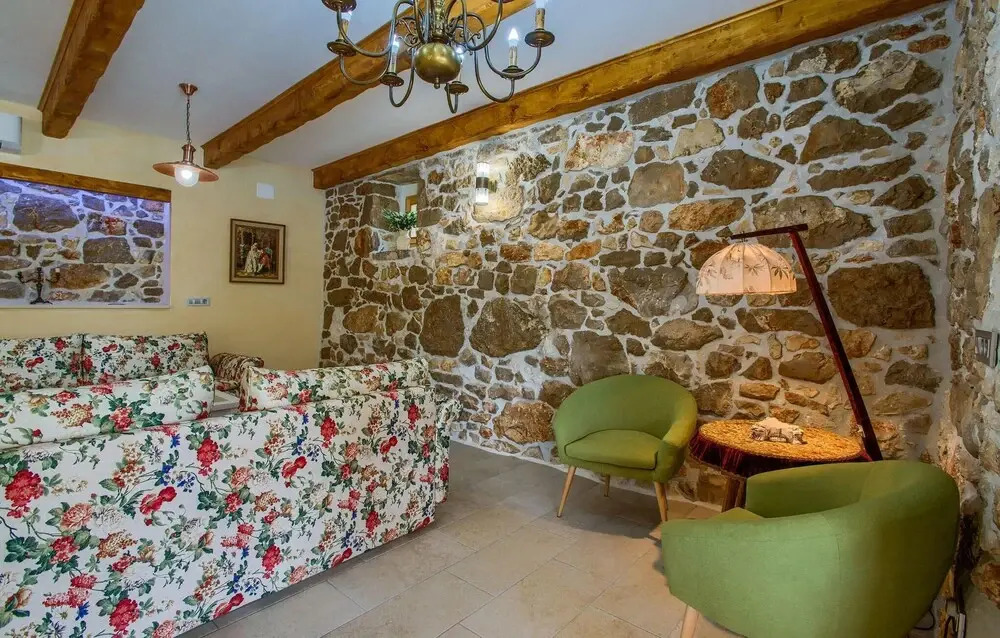 Beautiful Home in Garica With Wifi and 4 Bedrooms
