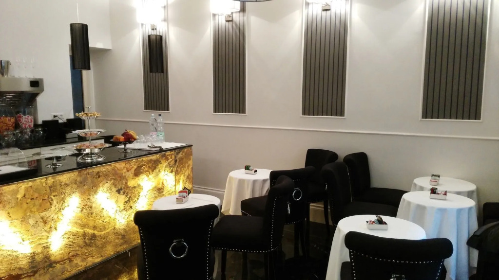 Minerva Relais