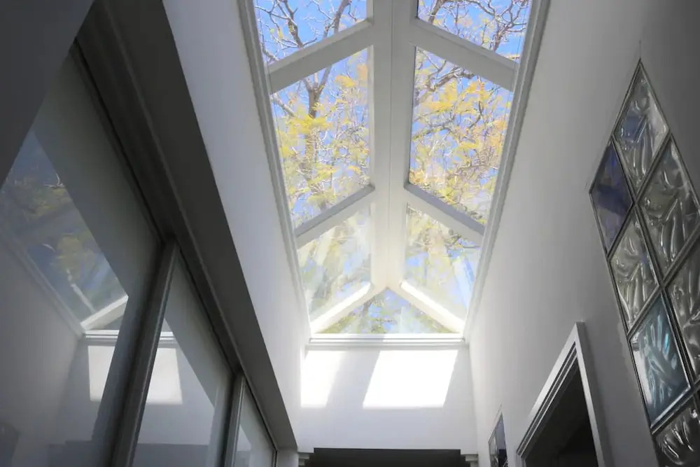 Elegant 2 Bedroom House in Inner City Oasis