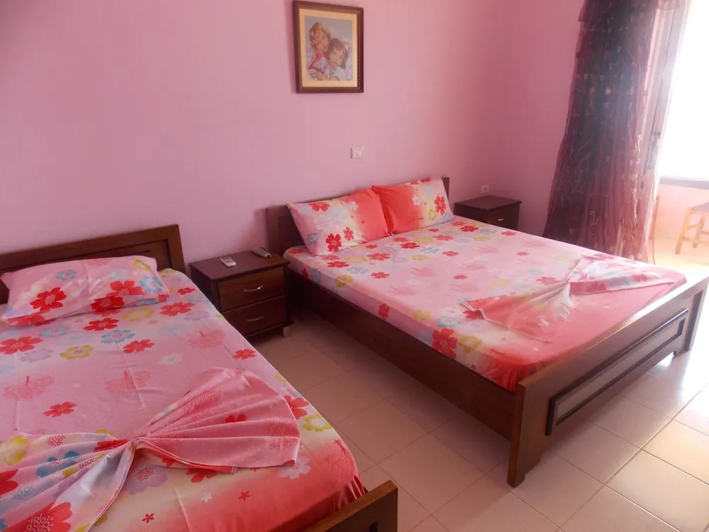 Detjon Beach Apartments