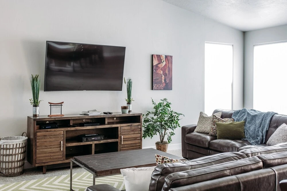 Tour To St. George 5 Bedroom Apts by Redawning