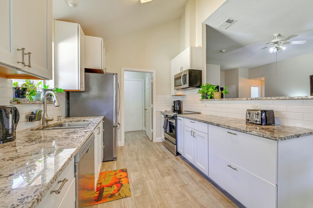 < 1 Mi to Historic Dtwn: Home w/ Yard in Mckinney