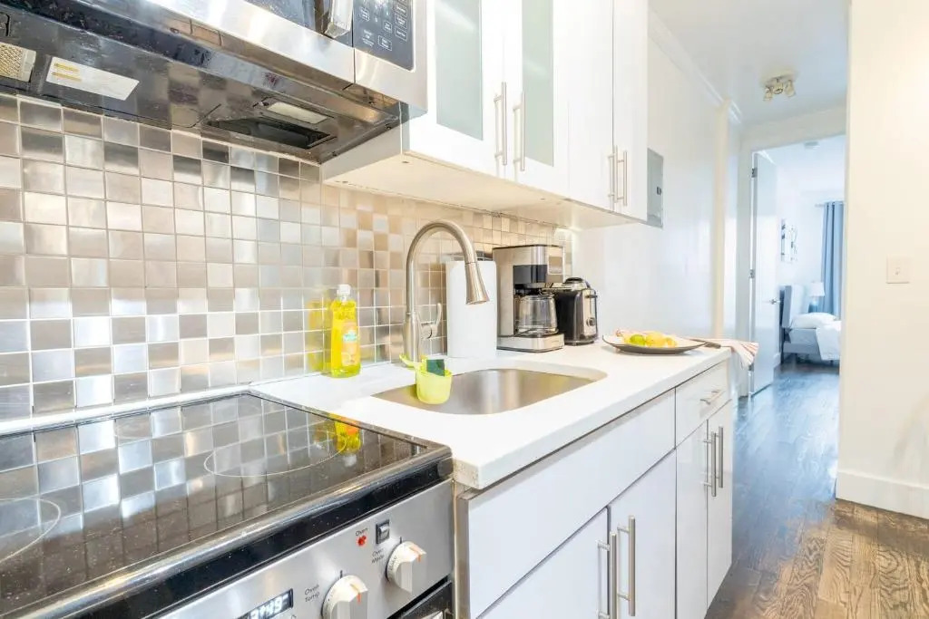 109-11 Amazing Best Value Spacious 2br NYC Apt