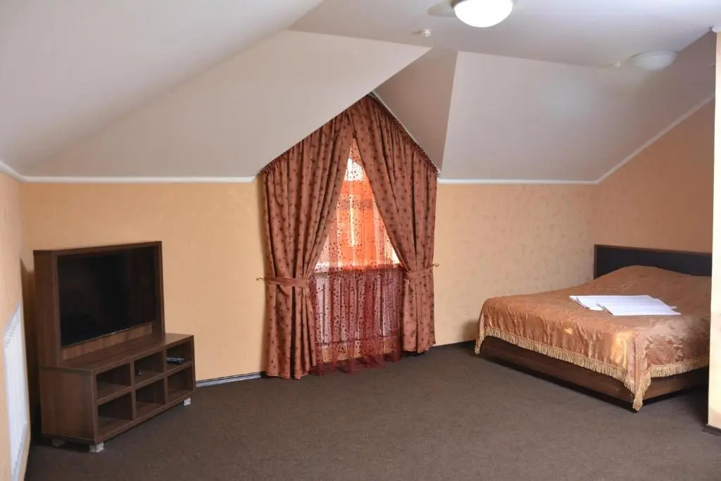 Tropicana Inn