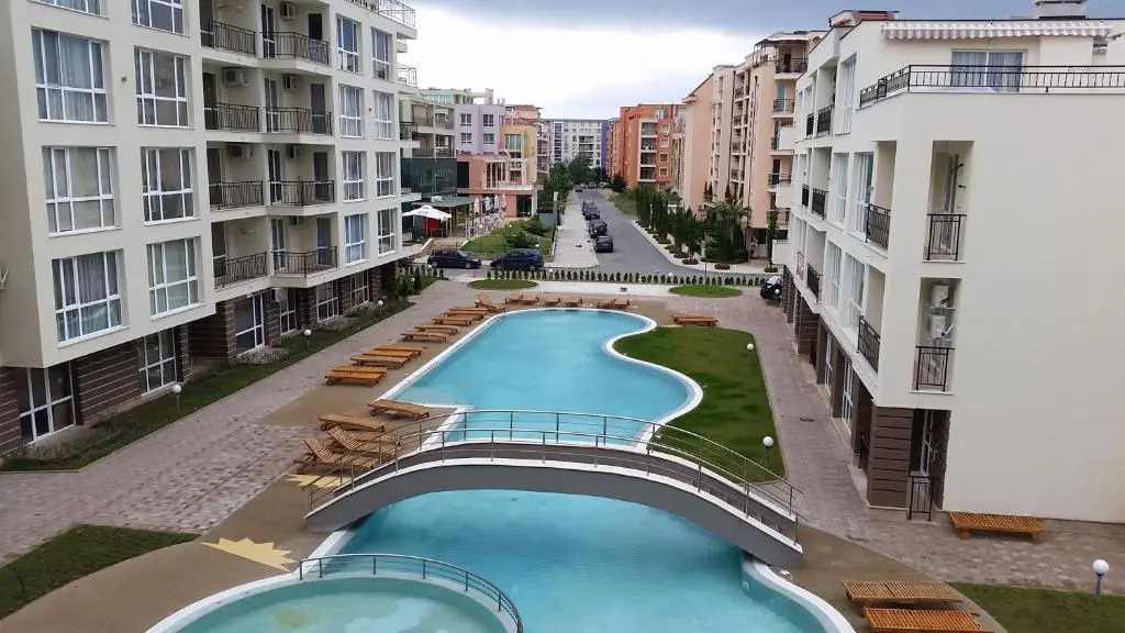 Casa del Sol Apartments
