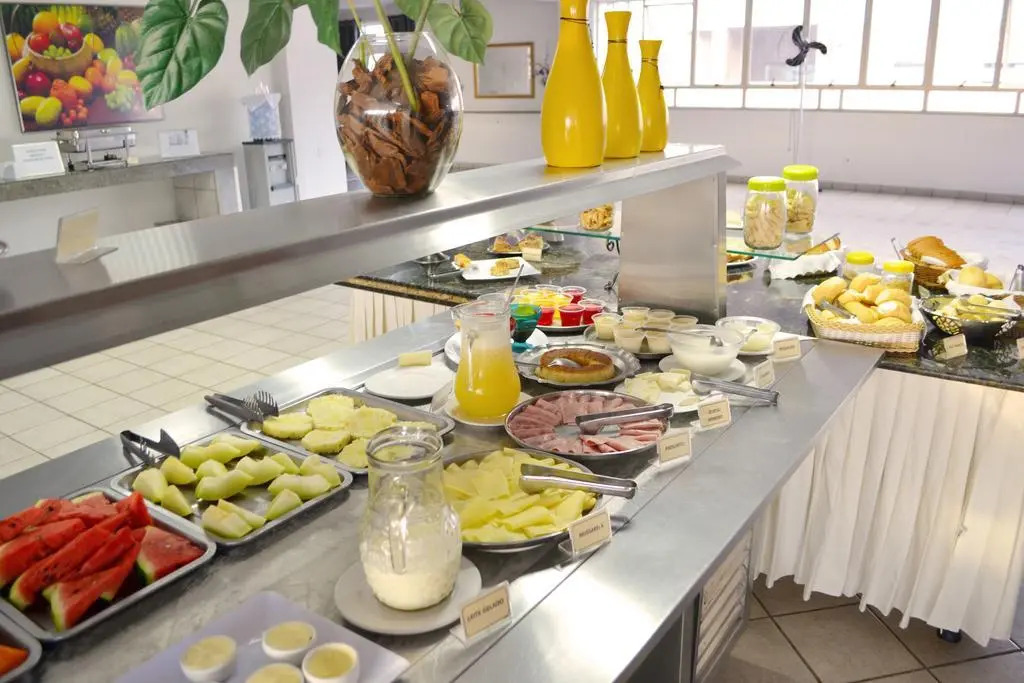 Hotel Dias em Pouso Alegre - MG - Próximo a Centros Comerciais e Restaurantes