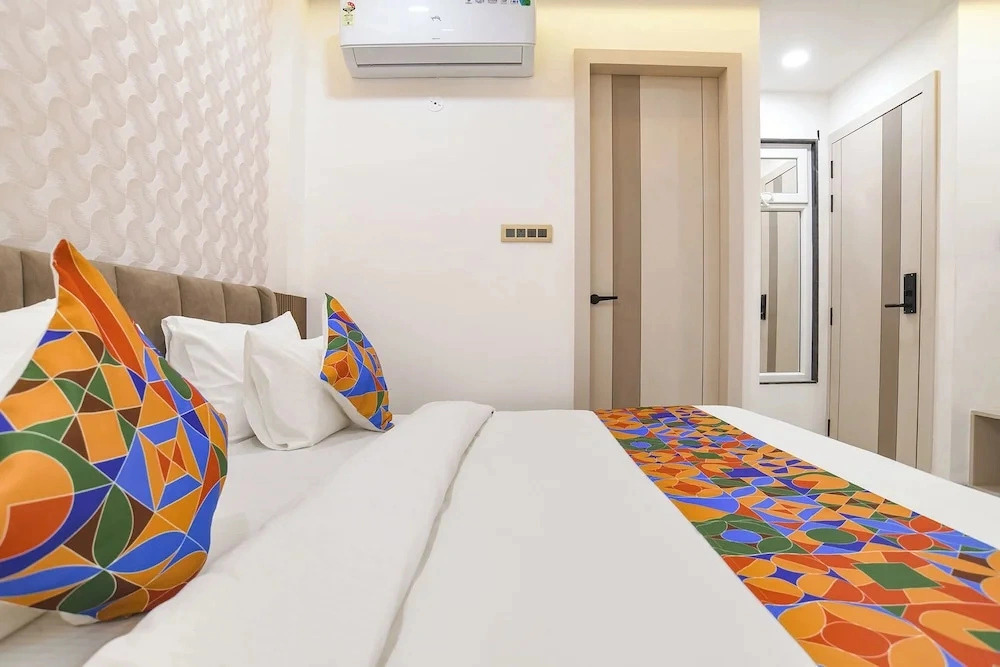 Fabhotel Raj Villa I