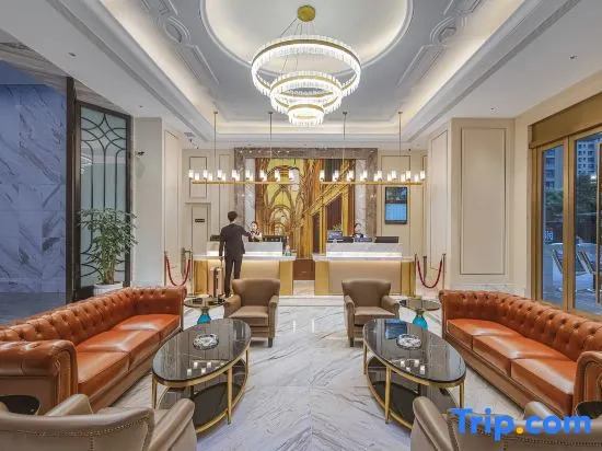 Vienna International Hotel (Kunming Xinluoshiwan South Bus and Subway Station)