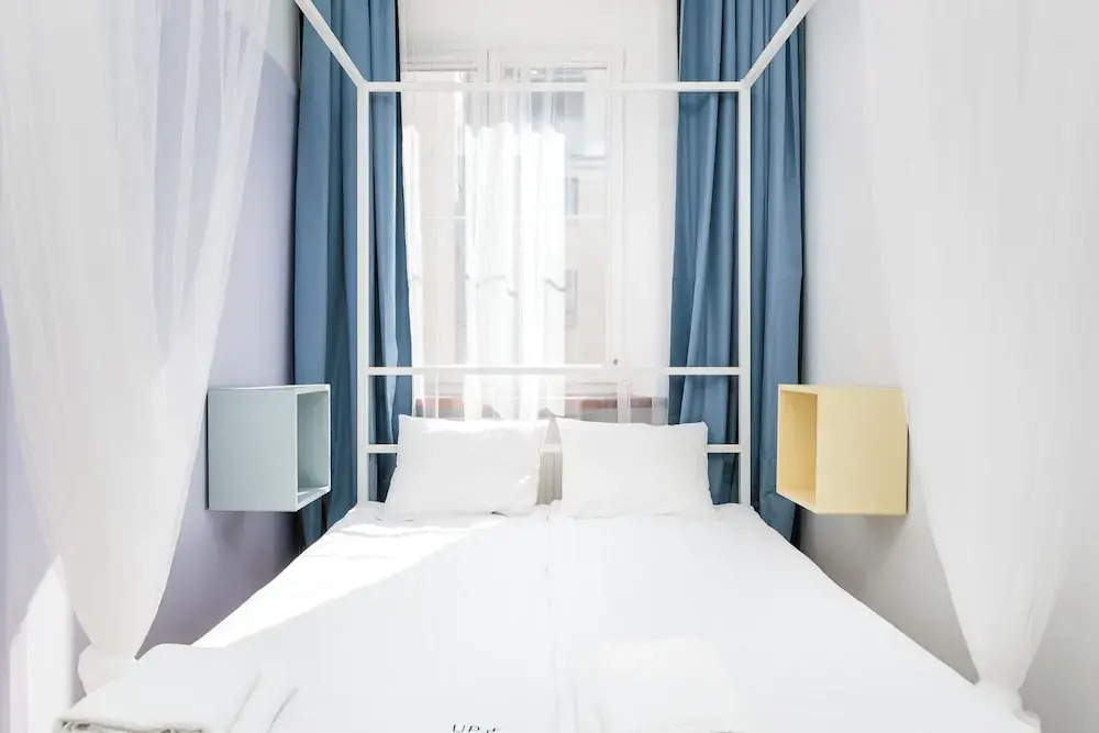 Retro Glamour by Upstairs