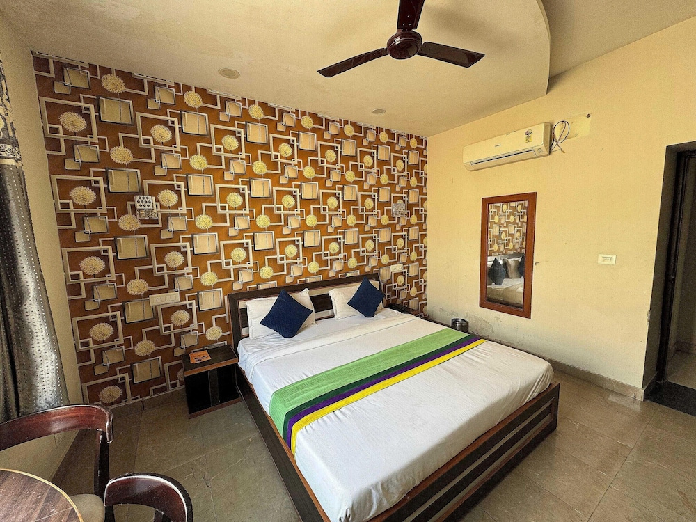 Townhouse Ludhiana Railway Junction