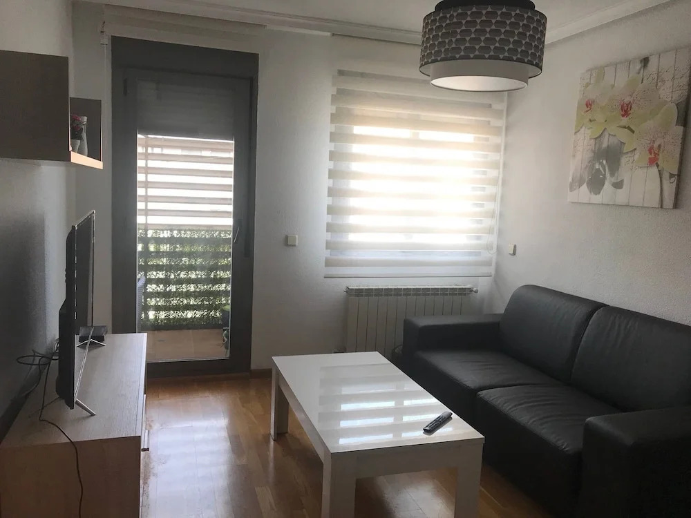 Estudio con Wifi y AC en Centro Sol y Gran via
