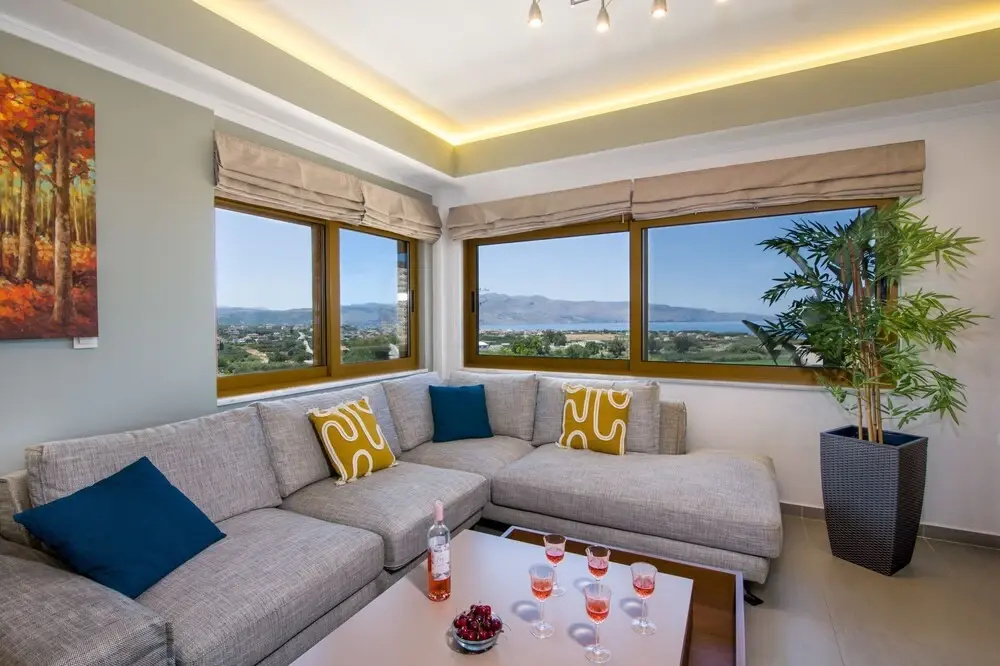 Villa Lady Dafni with private heated pool