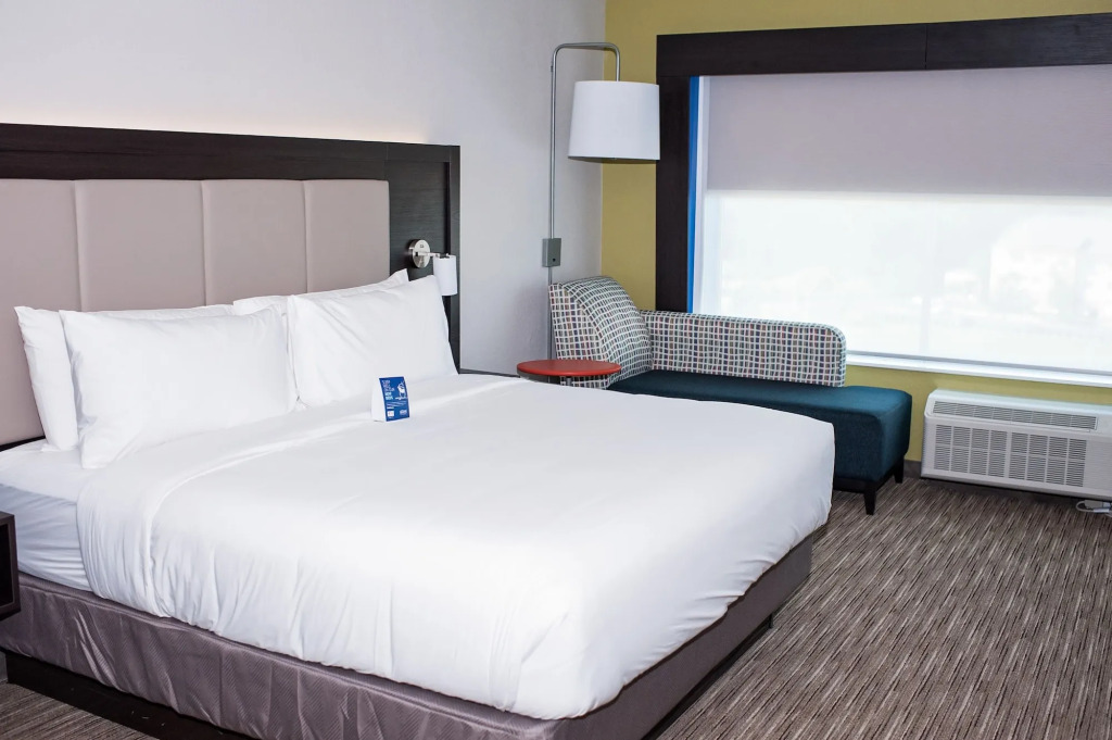 Holiday Inn Express & Suites Birmingham North - Fultondale