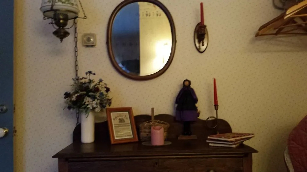 Applebutter Inn