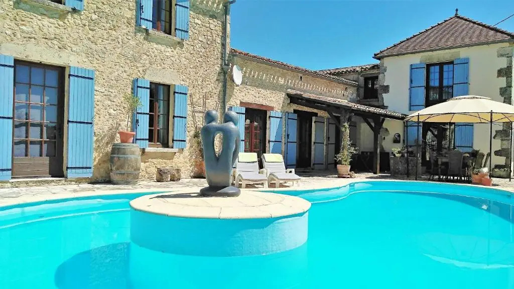Luxe B&B maison á votre santé, in Bordeaux Wine Region
