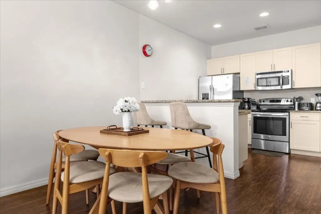 3 Bd 2 Ba Lucaya Village 22-103