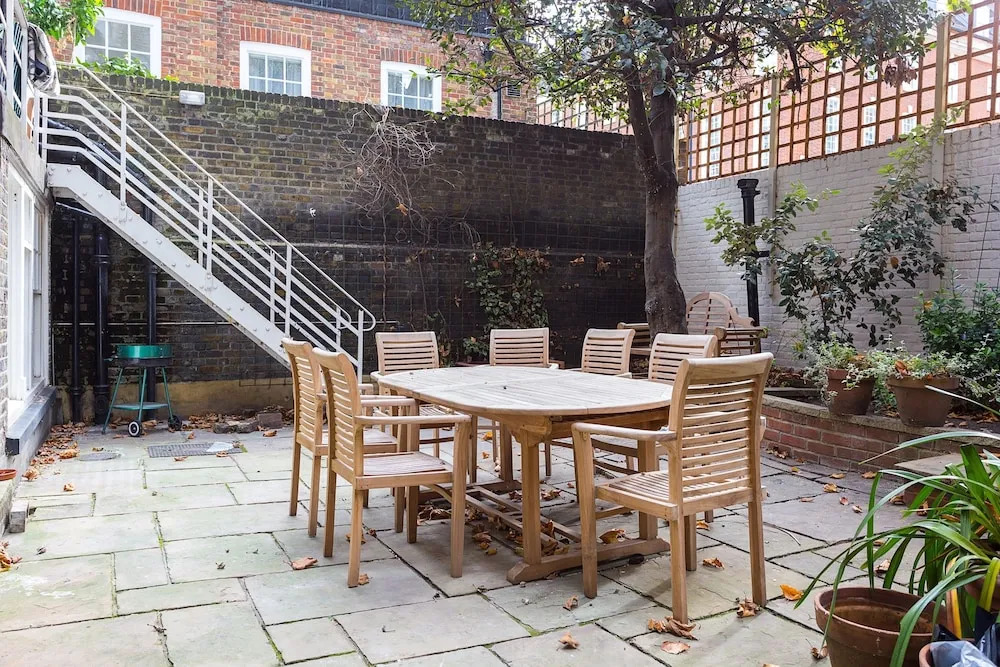 Incredible 2 Bedroom Flat next to Westminster Abbey