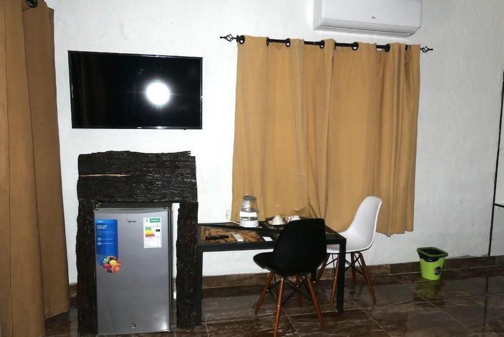 Makgadikgadi Riverview Inn