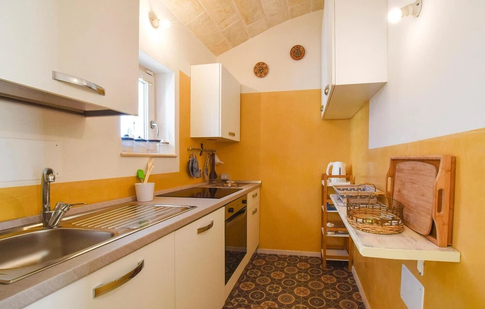 Cozy Home In Cisternino