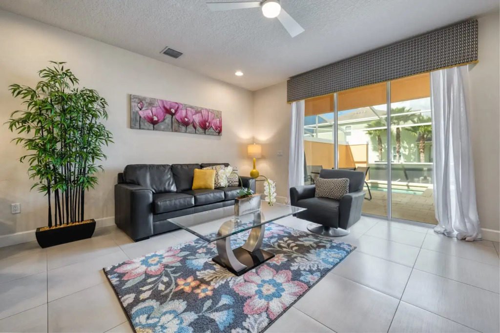 Unique vacation condo with private pool near Disney