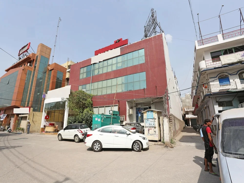 Hotel Om Paradise Near IGI Delhi Airport