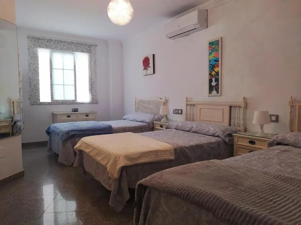 La Carihuela, 1ª Línea, Playa, Fire Stick Amazon, Parking, 2 dorm, 5 pers