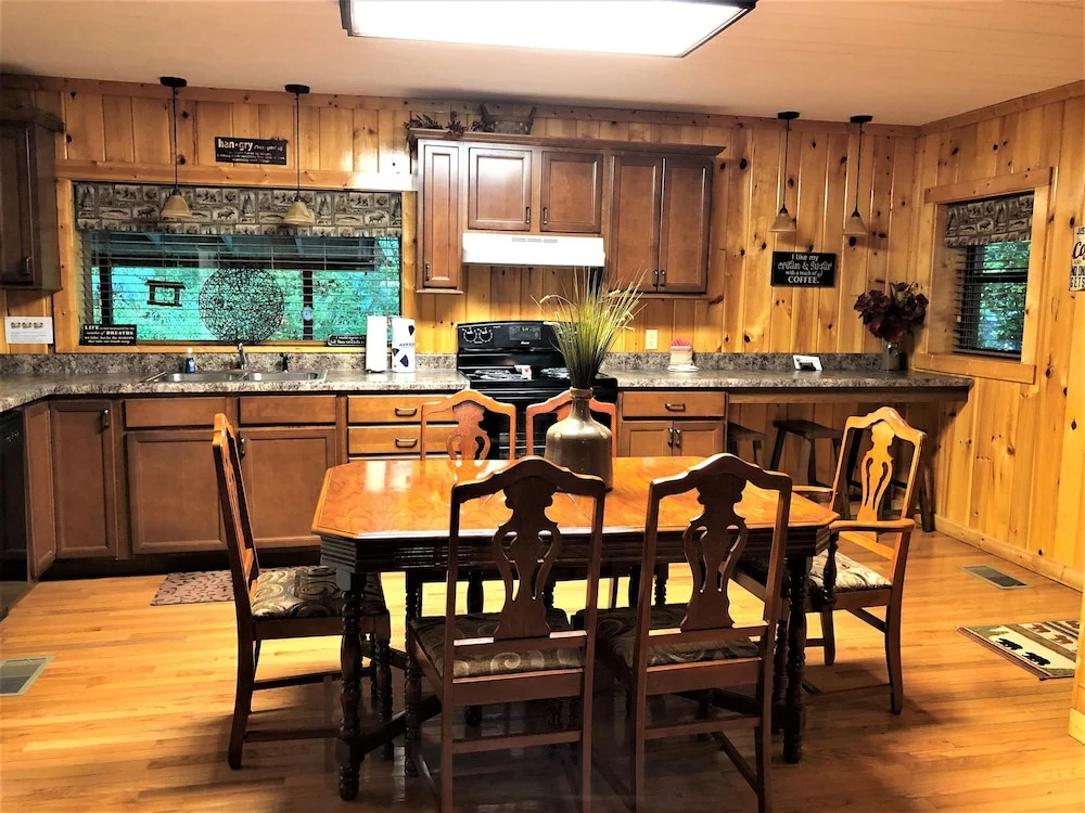 Bearly Rustic by RedAwning
