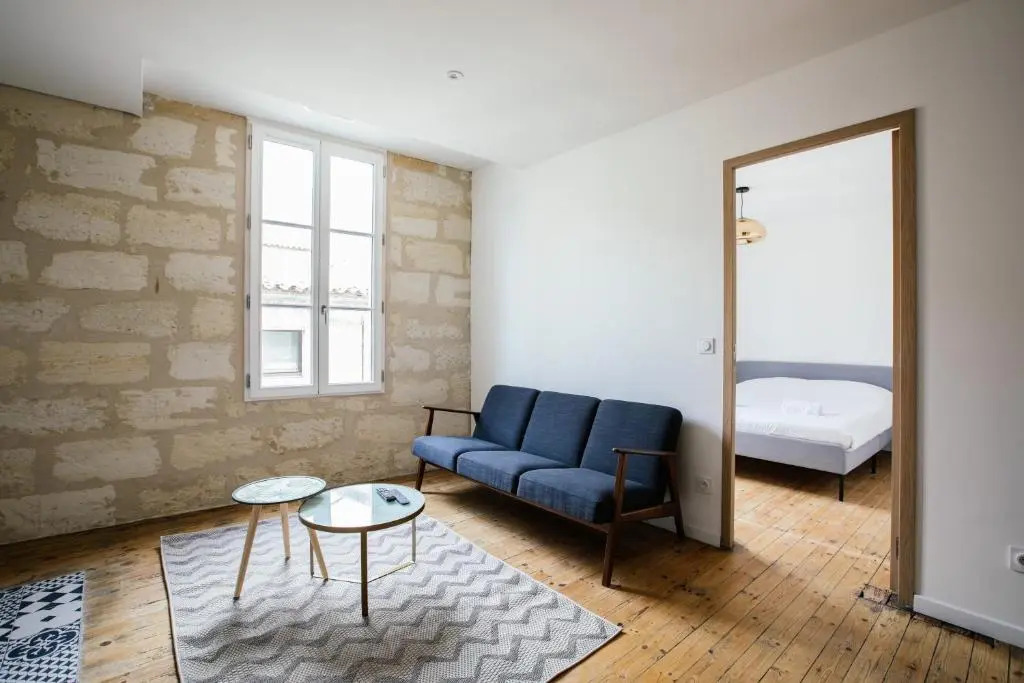 Appartement spacieux et lumineux avec climatisation Halle 1ER