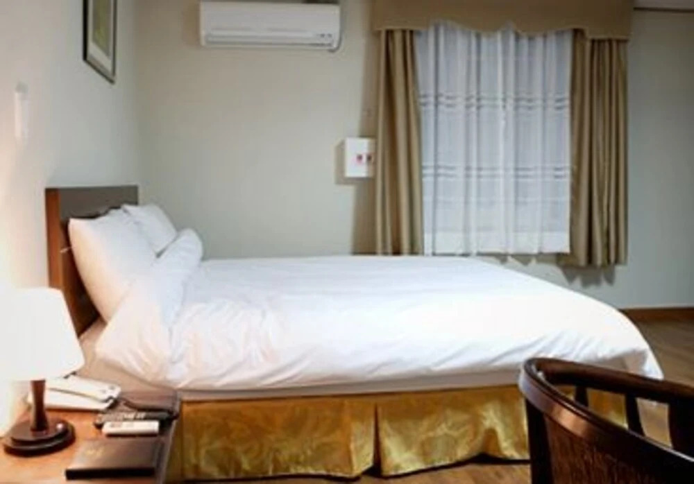 Yes Hotel