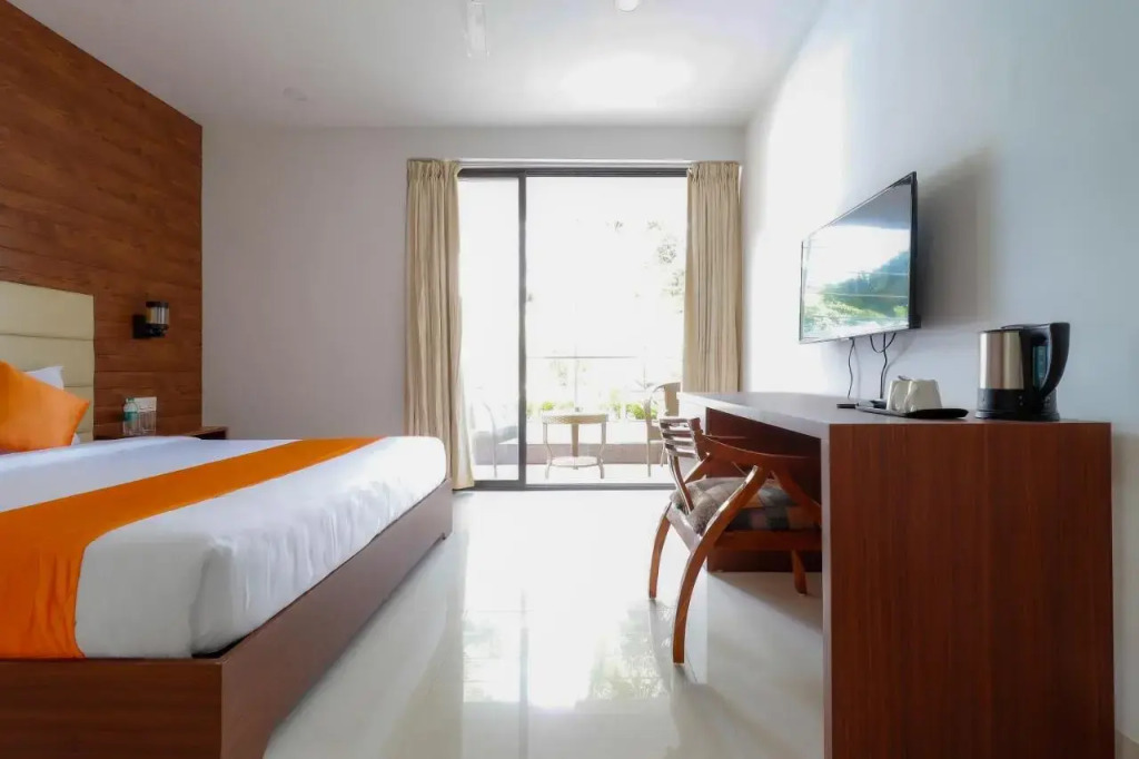 Miranda Beach Resort Baga