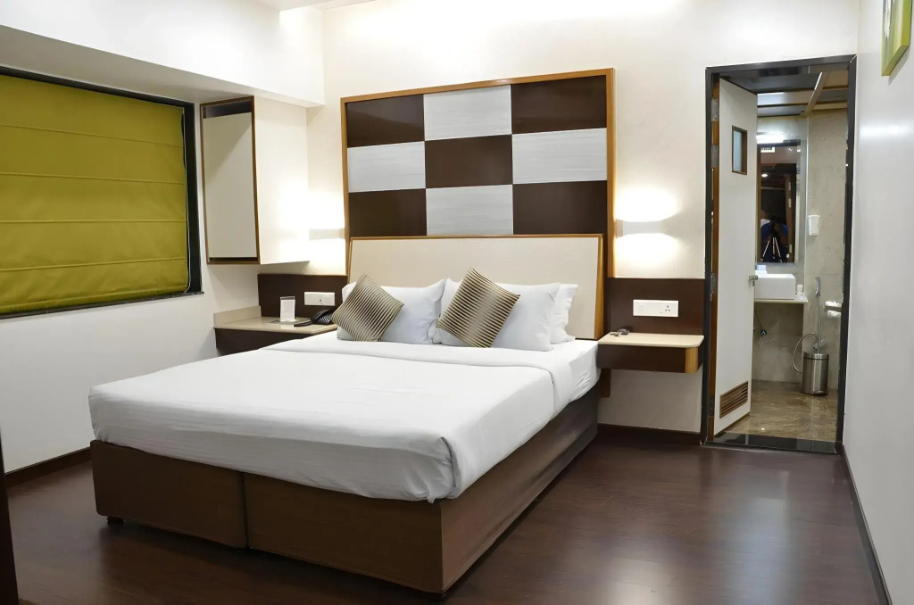 Hotel Vrishali Executive