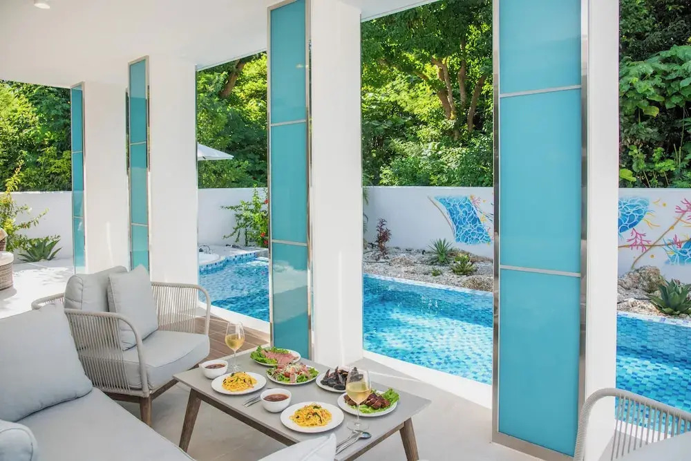 pool villa Sanrriott Okinawa Motobu
