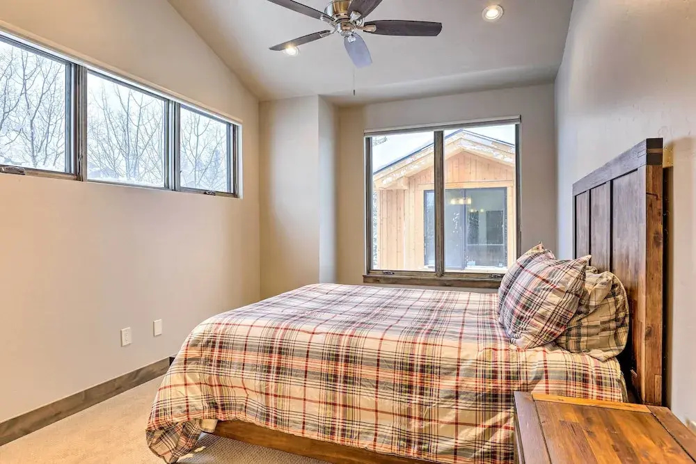 Relax Fireside: Silverthorne Home 11 Mi to Skiing!