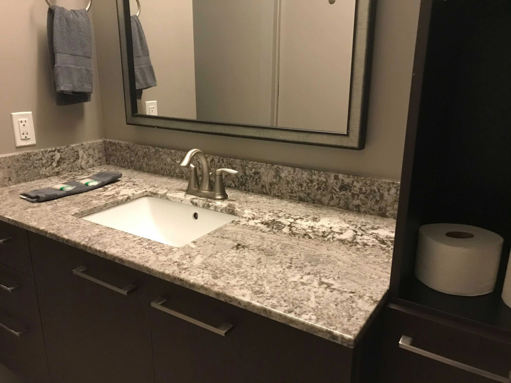 Pleasant  2Br Apartment | Great Value Downtown