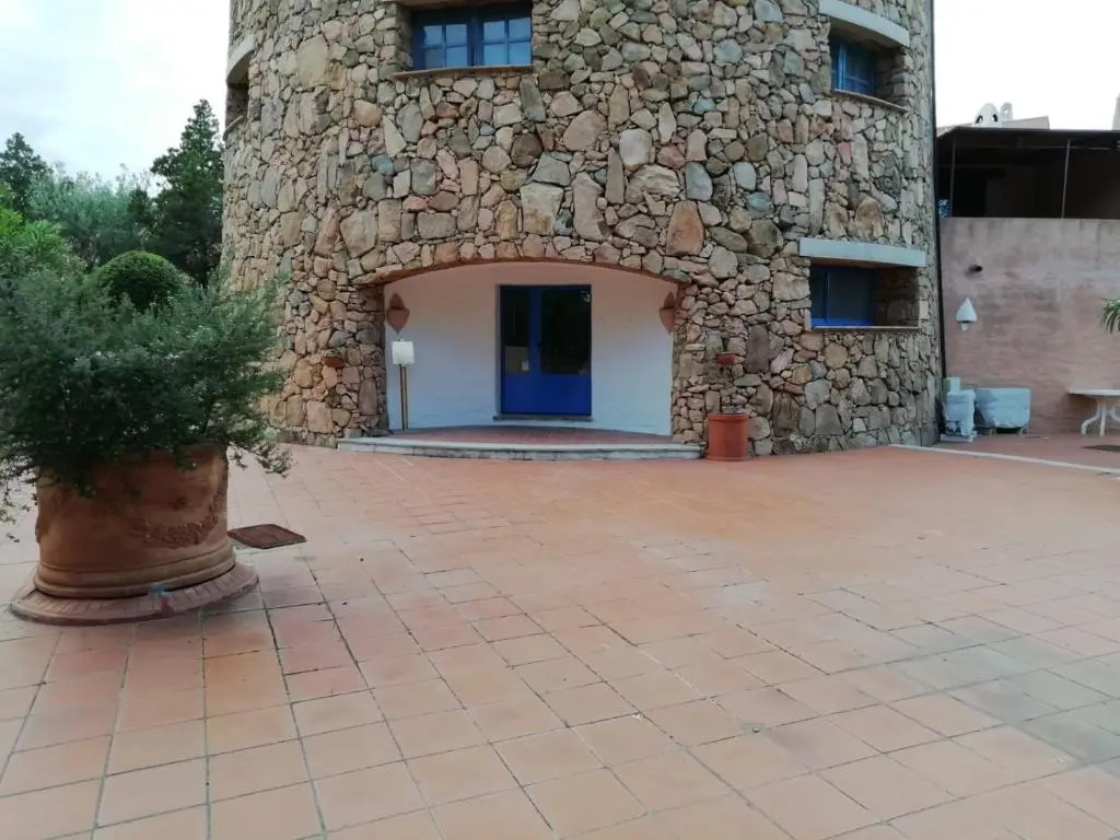 Calacavallo Village