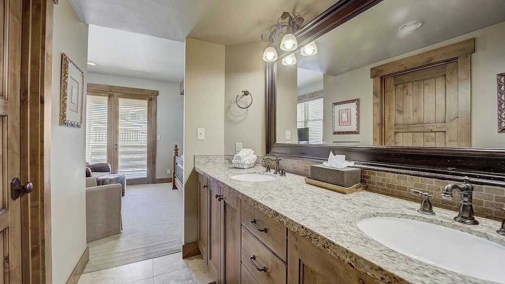Mont Cervin #21 by Avantstay Luxury Ski in Ski out Home in Park City!