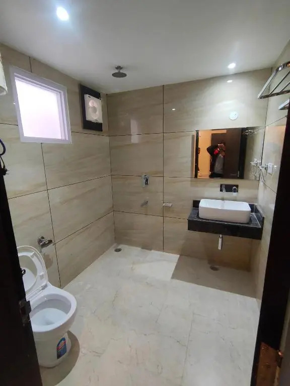 Hotel The Vaishvik Banganga Road
