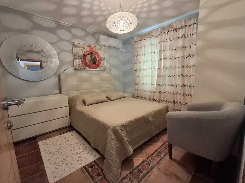 Beachfront Four bedroom Apartment