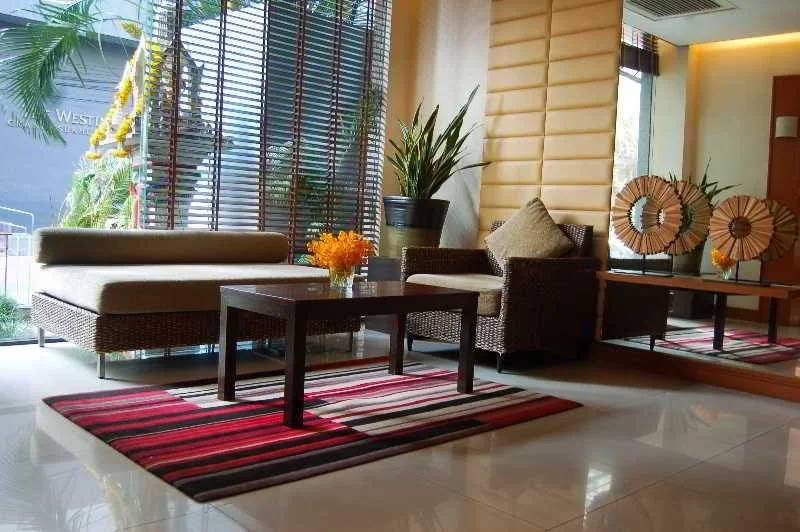 City Lodge Soi 19