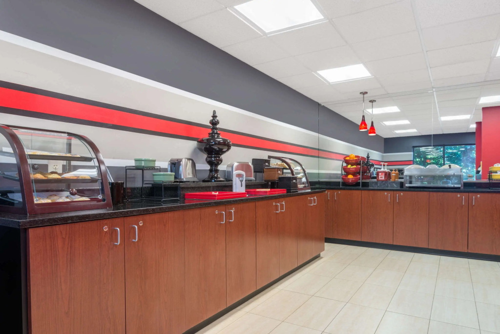 Ramada by Wyndham Catlettsburg Ashland