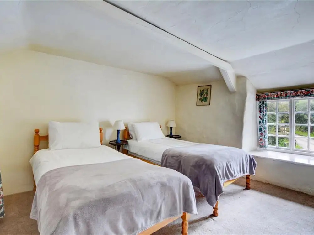Beautiful Holiday Home in Milltown With Garden