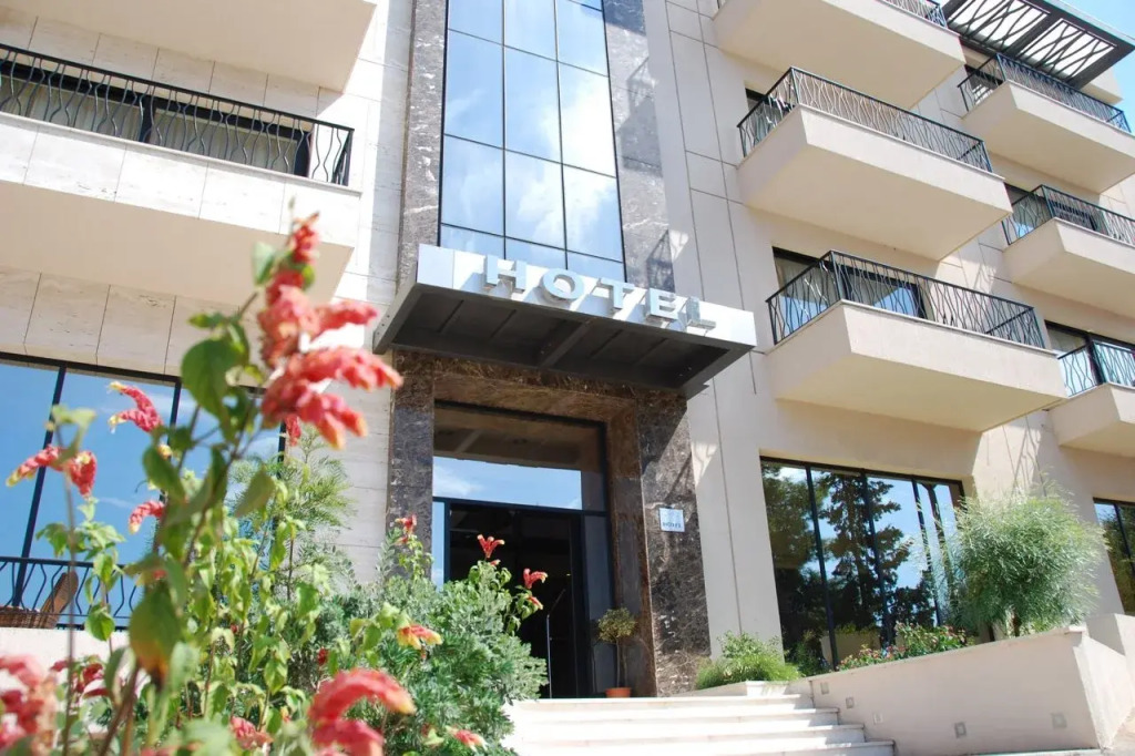 Hotel & Apartments HEC Residence