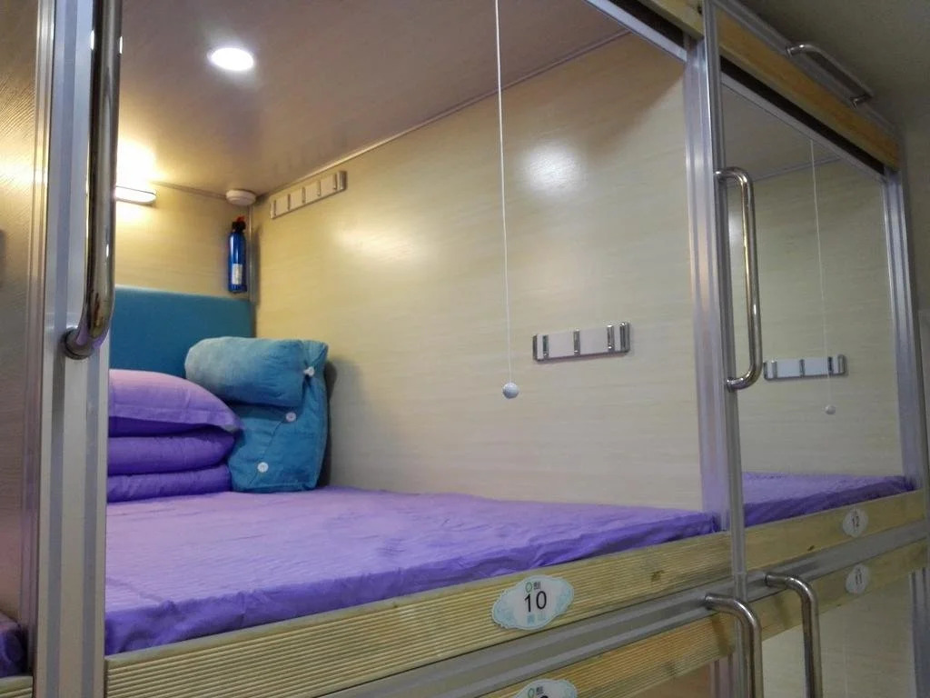Qingting Space Capsule Hostel