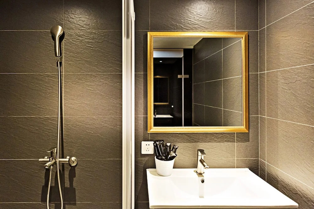 Airline Inn Taipei Ximen