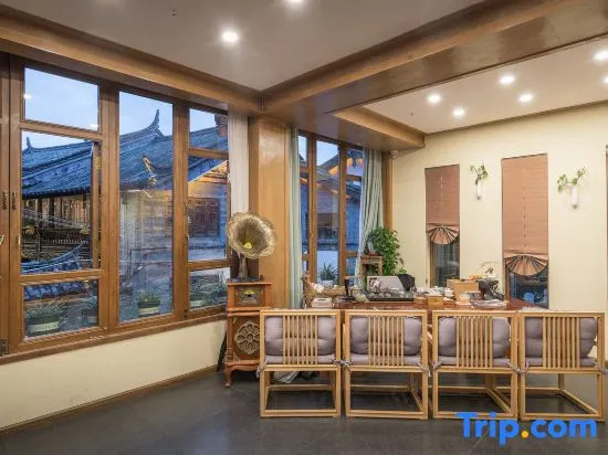 Lijiang Misty Trace Cloud Huyi By the Water Secluded Homestay (Mufu)