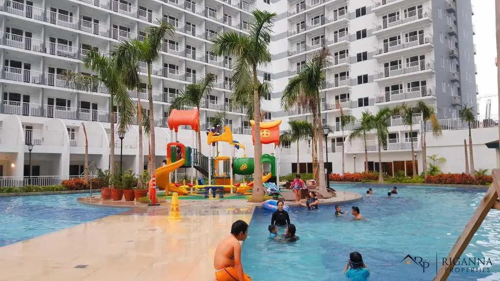 Riganna One @ Shell Residences - near Airport,MOA