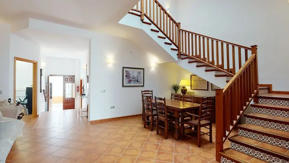 5 Bedroom-PrivatePool-Balcony-Sea View-Nerja